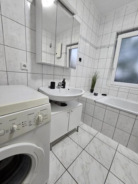 M&L Wohnen 2 Appartement Essen Buitenkant foto