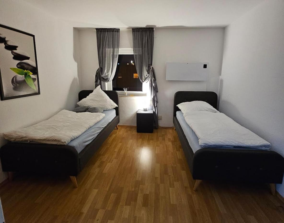 M&L Wohnen 2 Appartement Essen Buitenkant foto